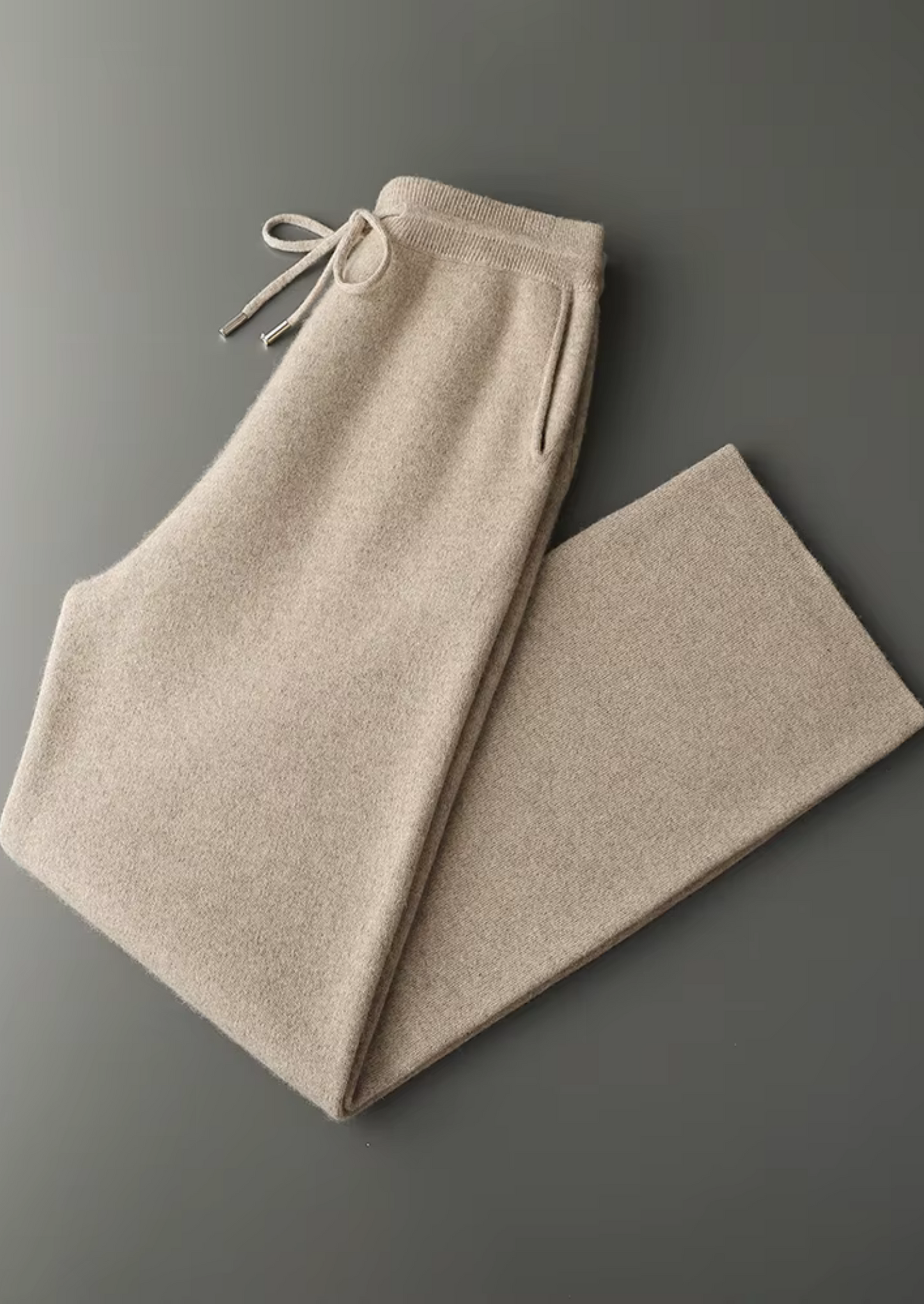 Premium Cashmere Relaxed Trousers | Vallentty