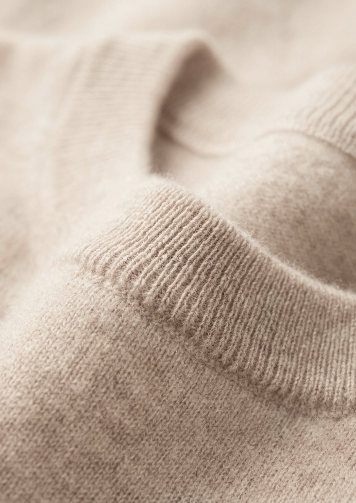 Premium Cashmere Classic Crewneck T-Shirt - Ivory Mocha | Vallentty
