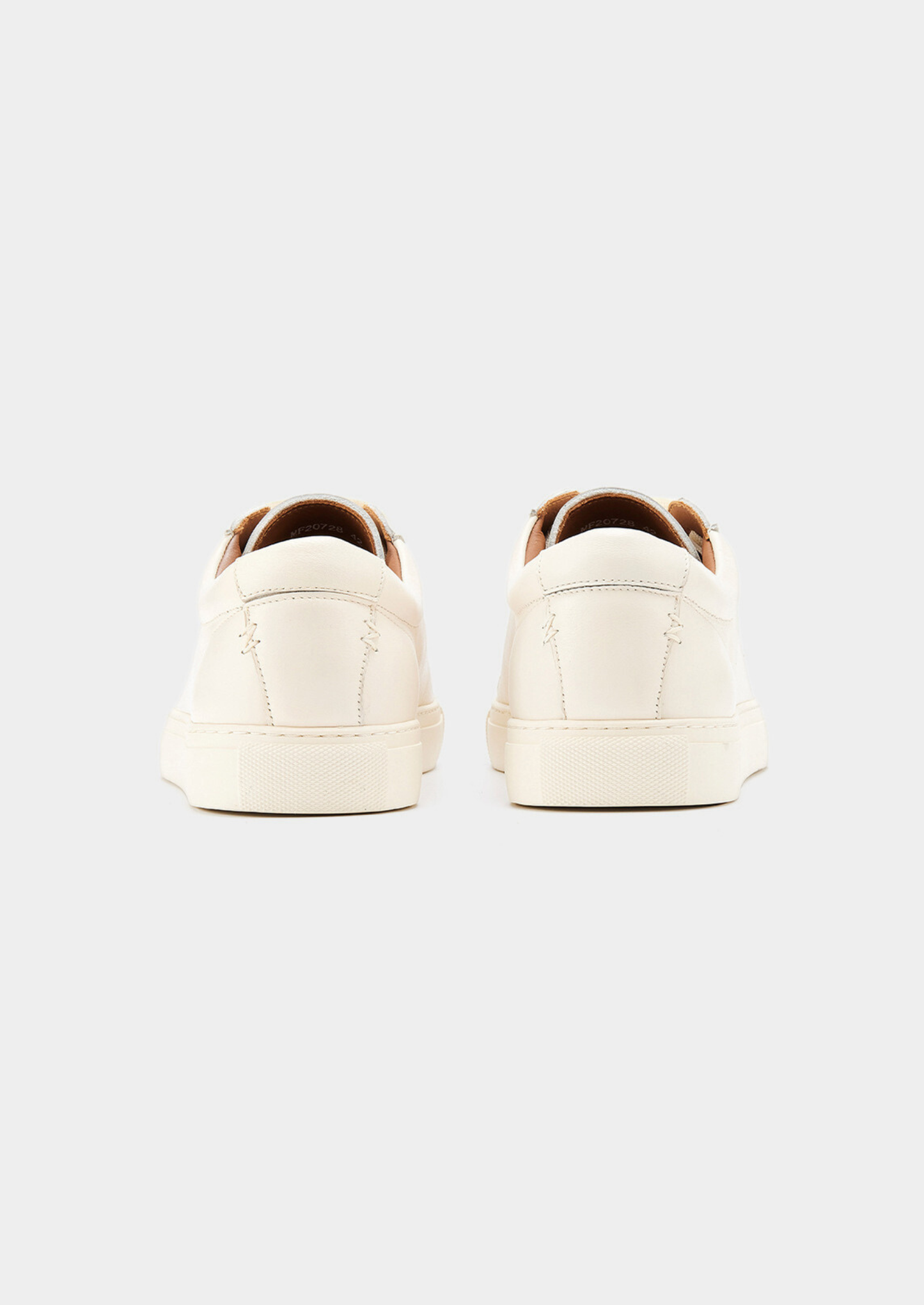 Ivory Essential Leather Sneaker | Vallentty