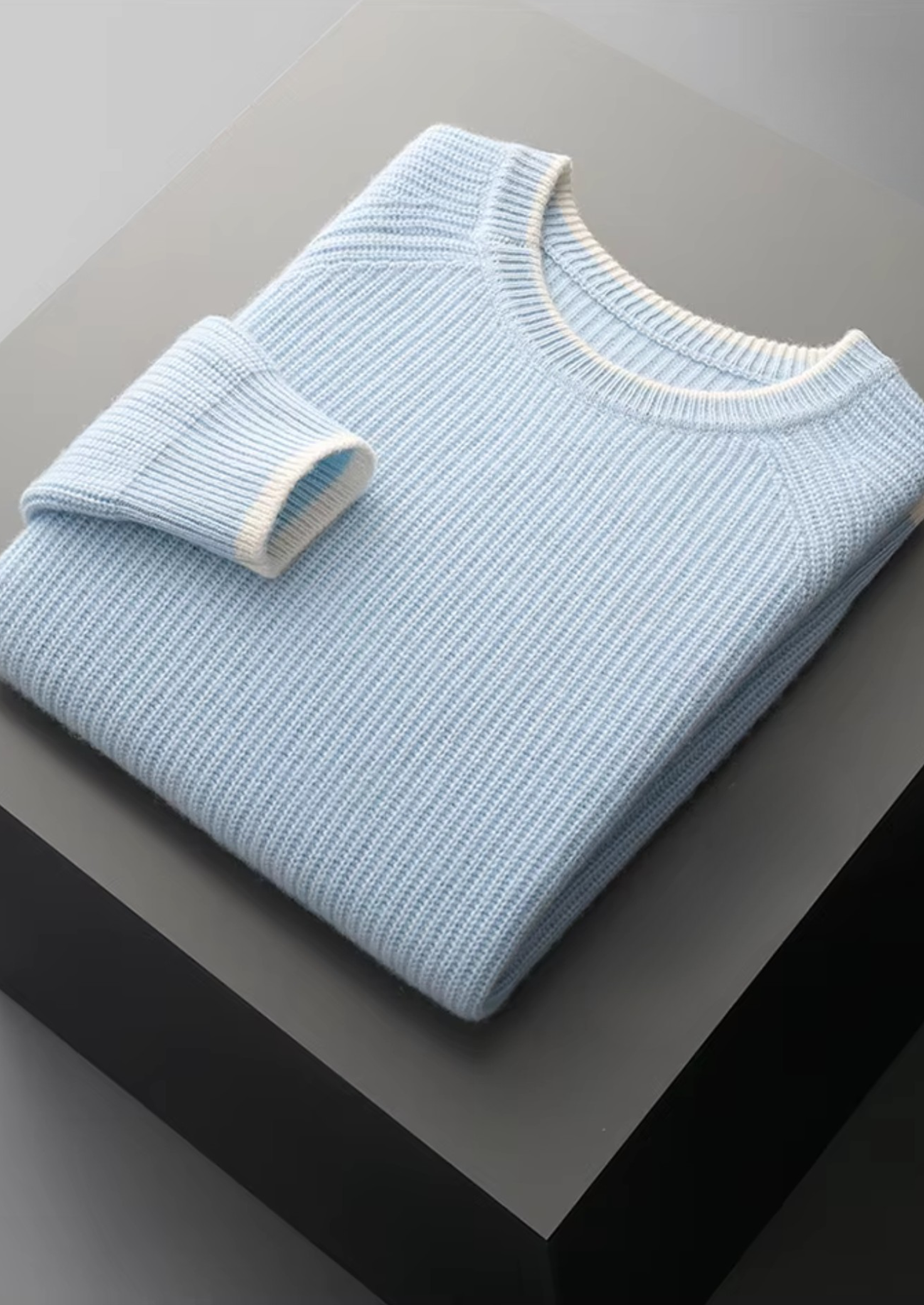 Pure Extra-Fine Merino Wool Two Tone Crewneck | Vallentty