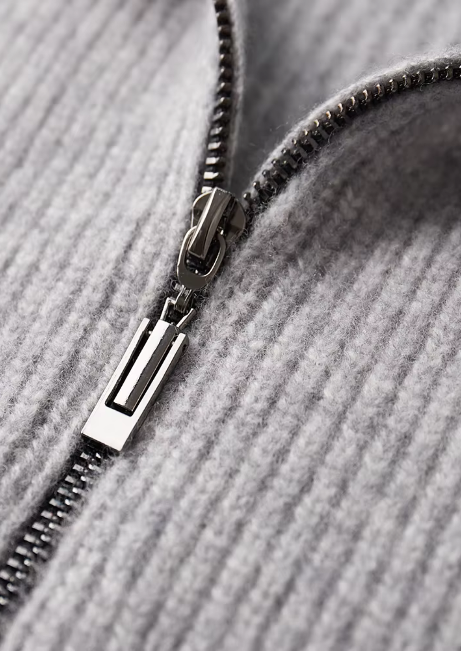 Pure Extra-Fine Merino Wool Ribbed Cardigan | Vallentty