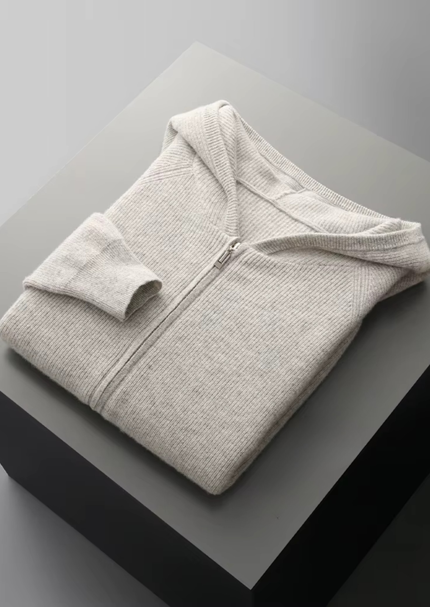 Pure Extra-Fine Merino Wool Ribbed Zip Hoodie | Vallentty