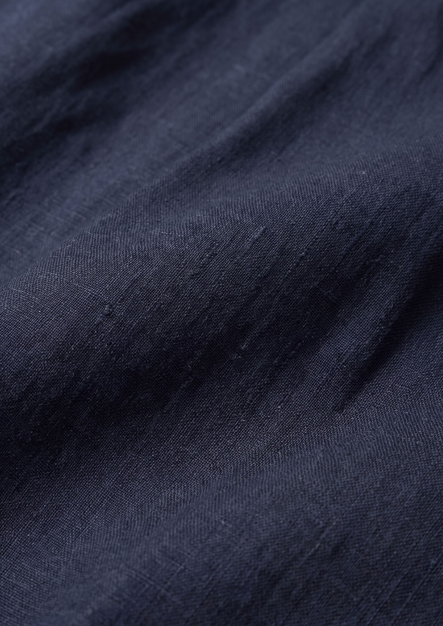 Navy Blue Pleated Linen Seaside Shorts | Vallentty