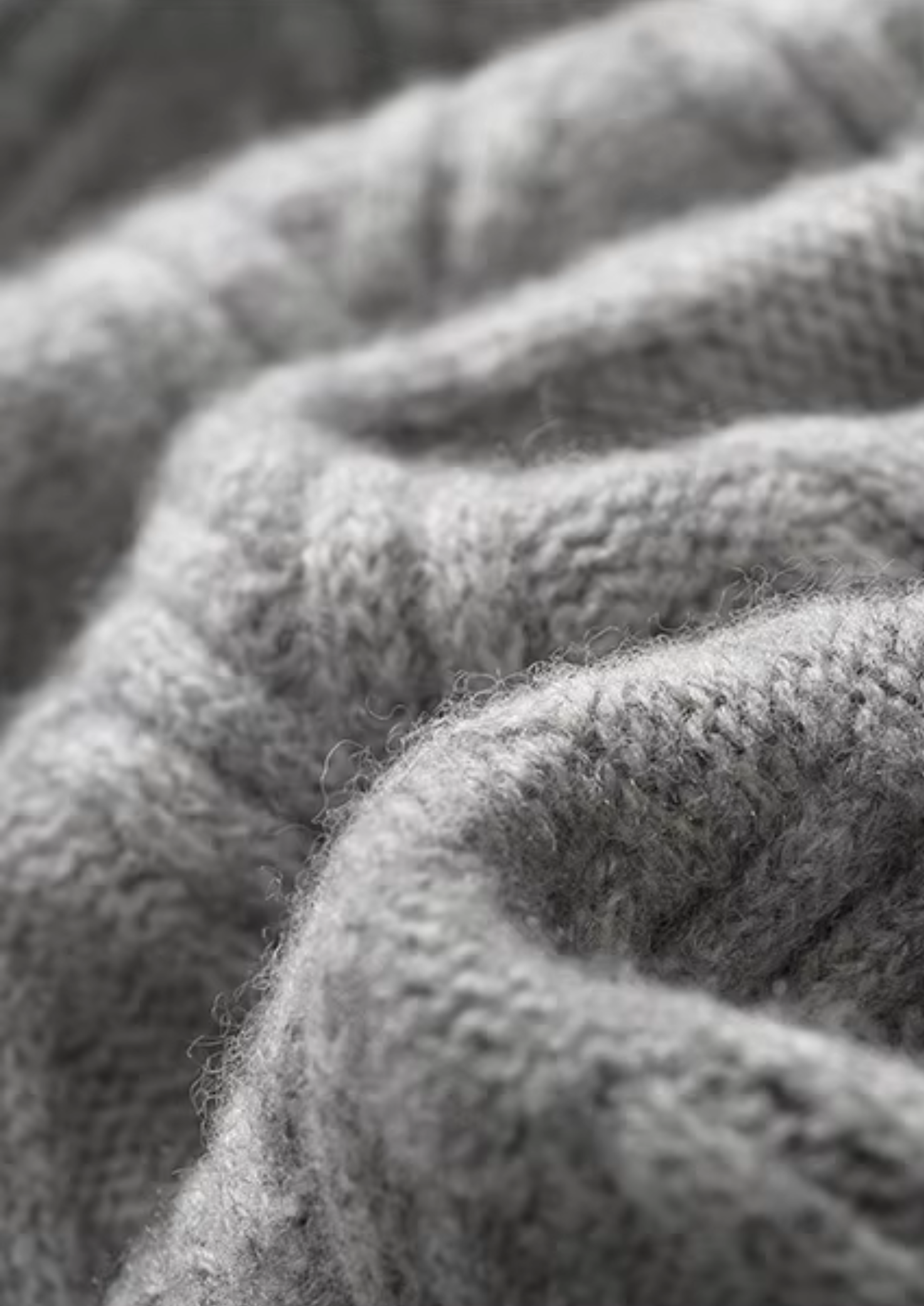 Pure Extra-Fine Merino Wool Herringbone Crewneck | Vallentty