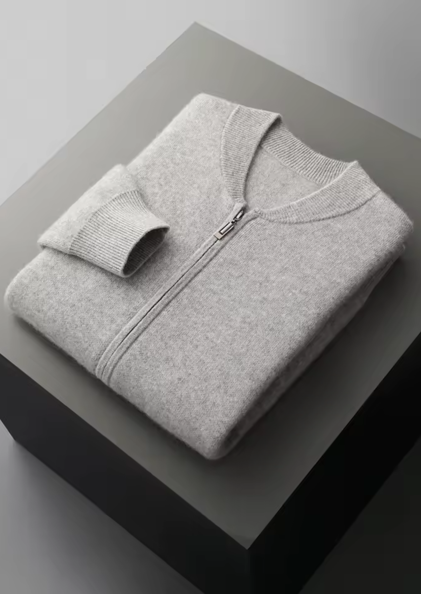 Pure Extra-Fine Merino Wool Light Gray Falconi Set | Vallentty
