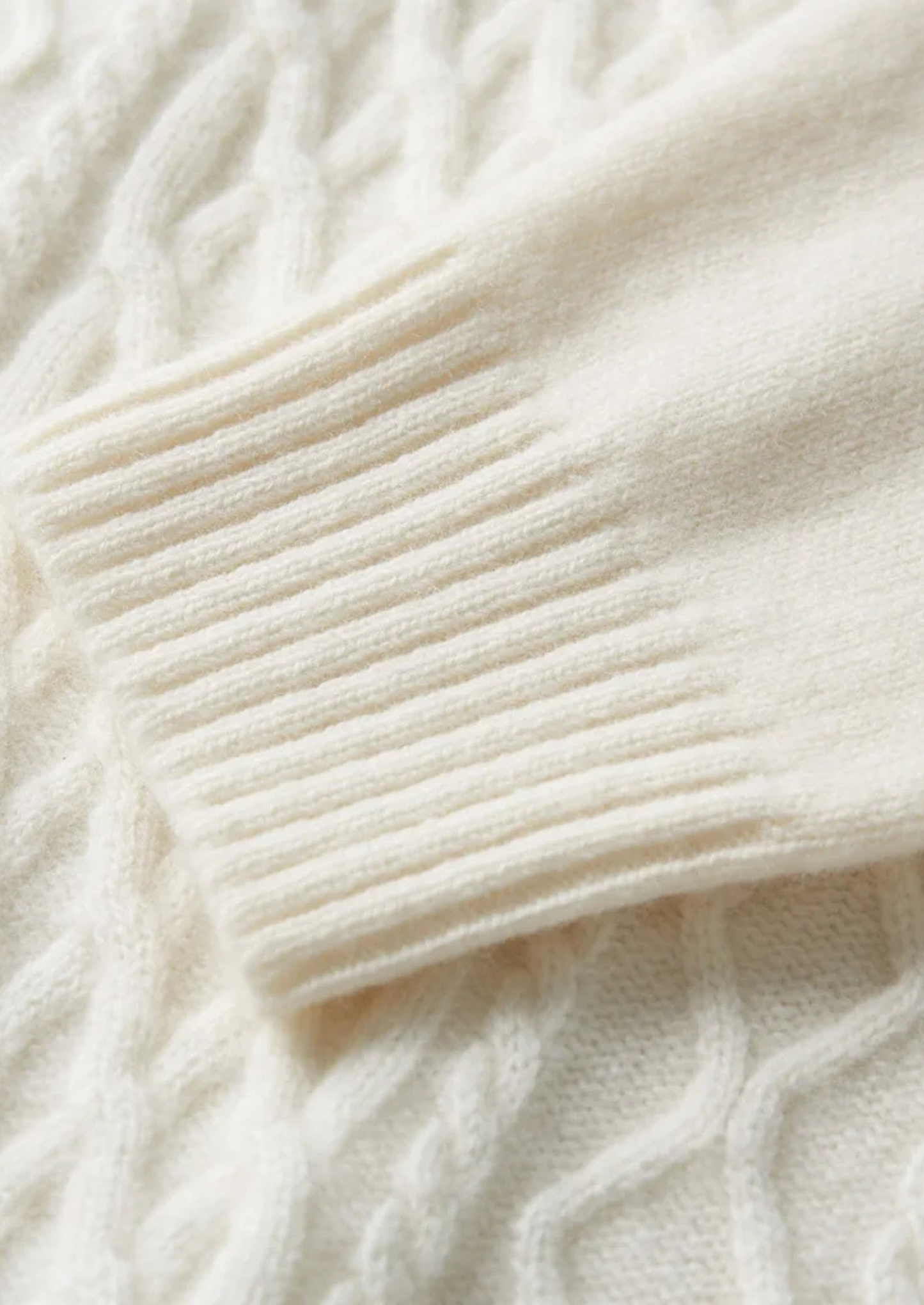 Pure Extra-Fine Merino Wool Wintertime Rollneck | Vallentty