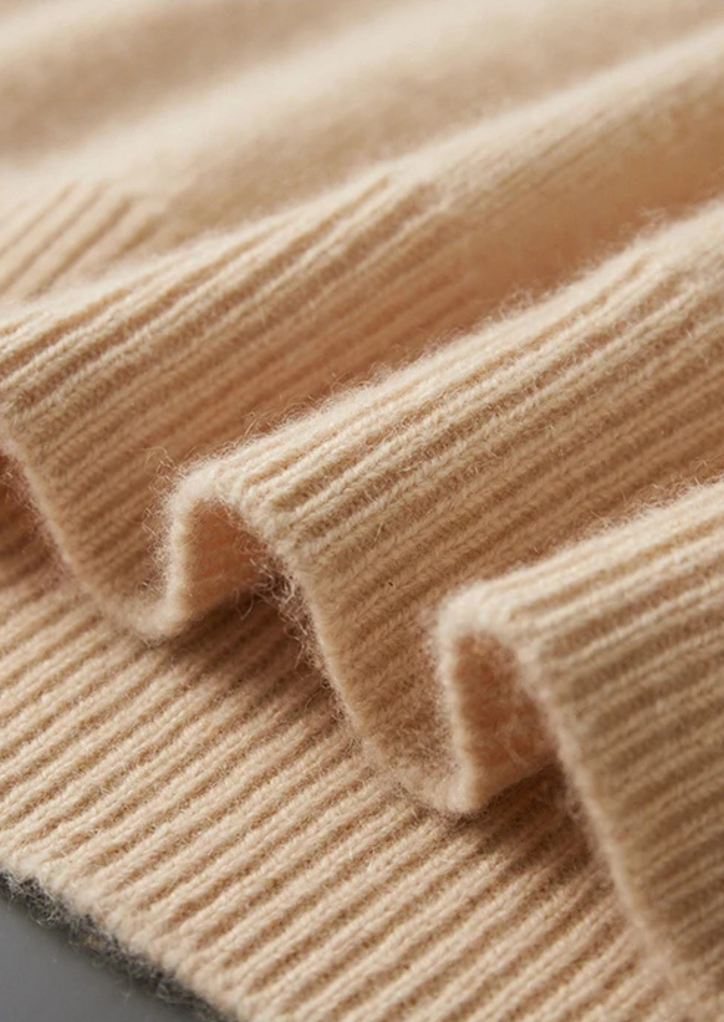 Premium Cashmere Leisure Hoodie | Vallentty