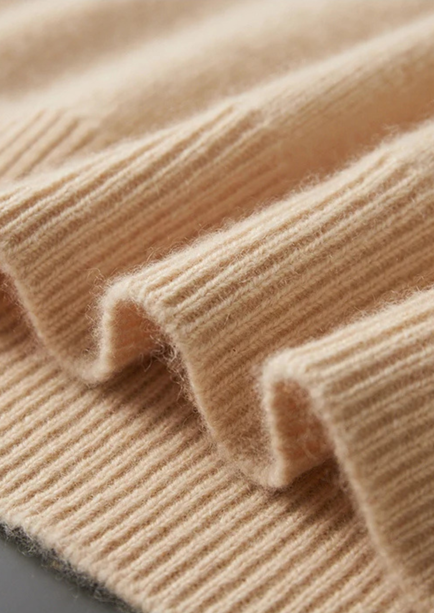 Premium Cashmere Leisure Hoodie | Vallentty