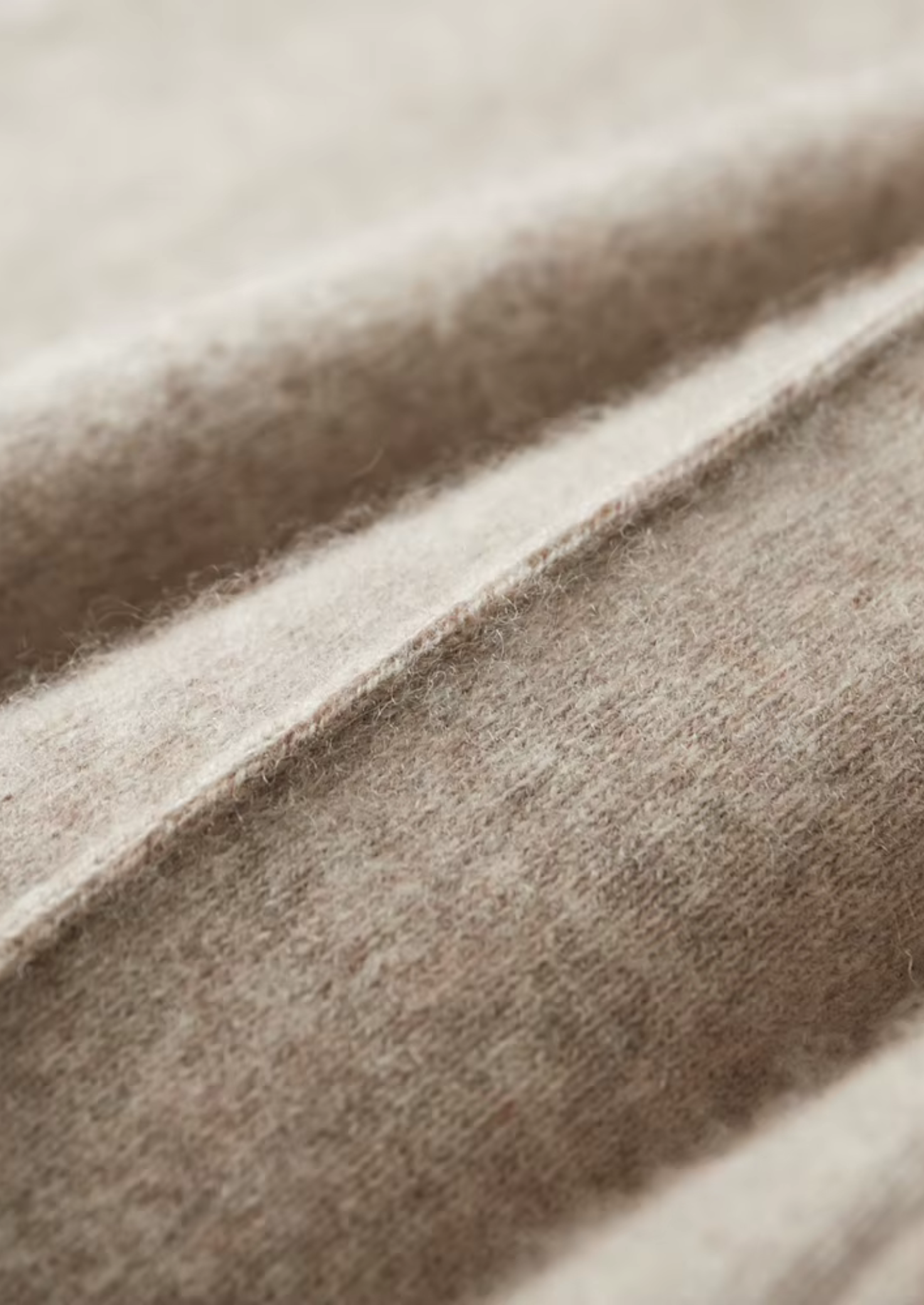 Pure Extra-Fine Merino Wool Sand Luzzo Set | Vallentty