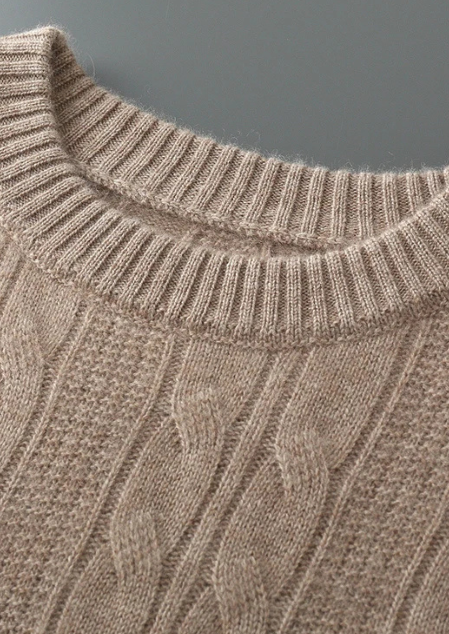 Pure Extra-Fine Merino Wool Cable Crewneck | Vallentty