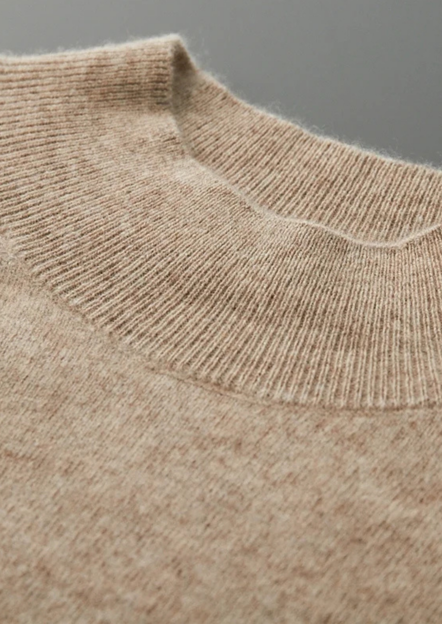 Pure Extra-Fine Merino Wool Raglan Mockneck | Vallentty