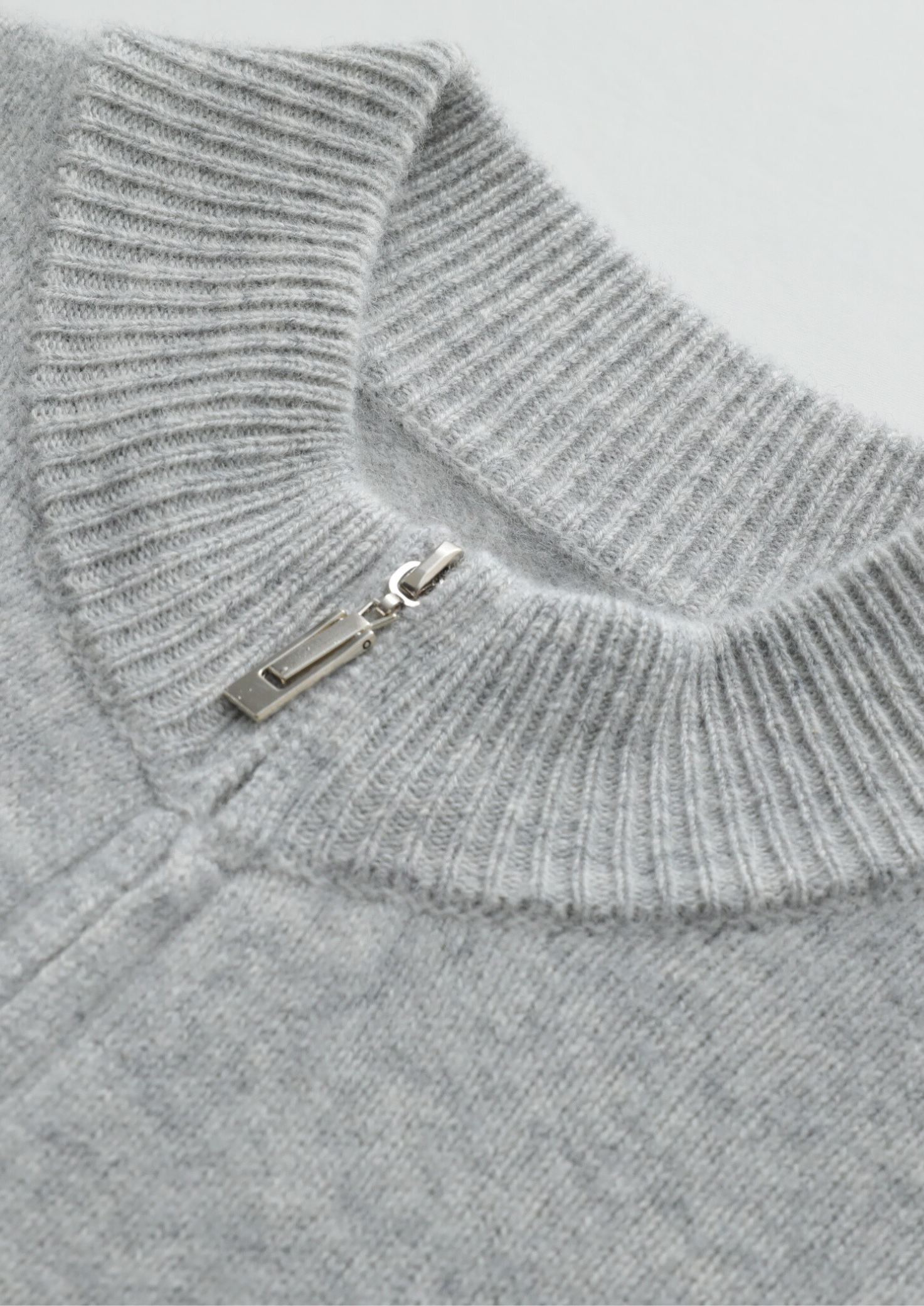 Pure Extra-Fine Merino Wool Light Gray Luzzo Set | Vallentty
