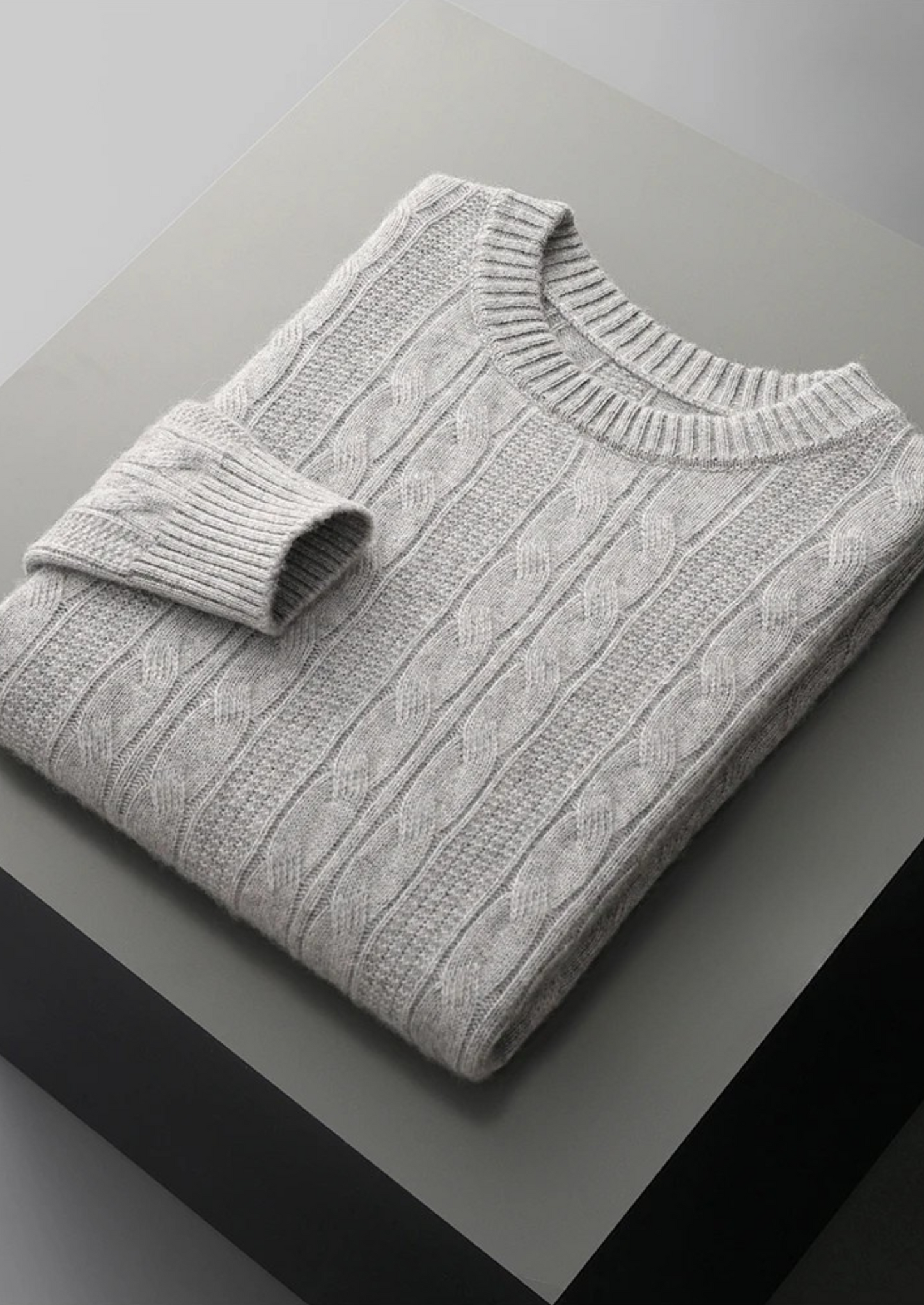 Pure Extra-Fine Merino Wool Cable Crewneck | Vallentty