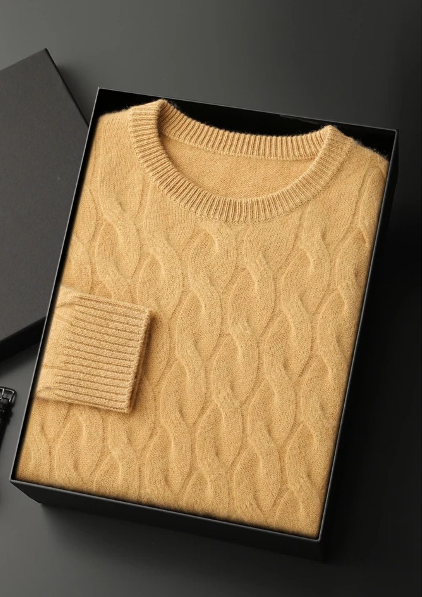 Premium Cashmere Cable Crewneck | Vallentty