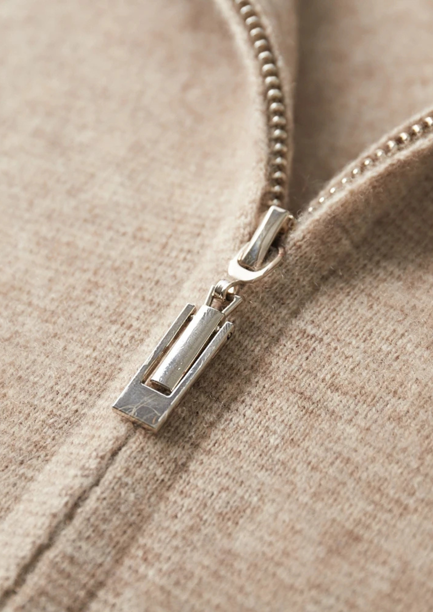 Premium Cashmere Zipper Cardigan | Vallentty