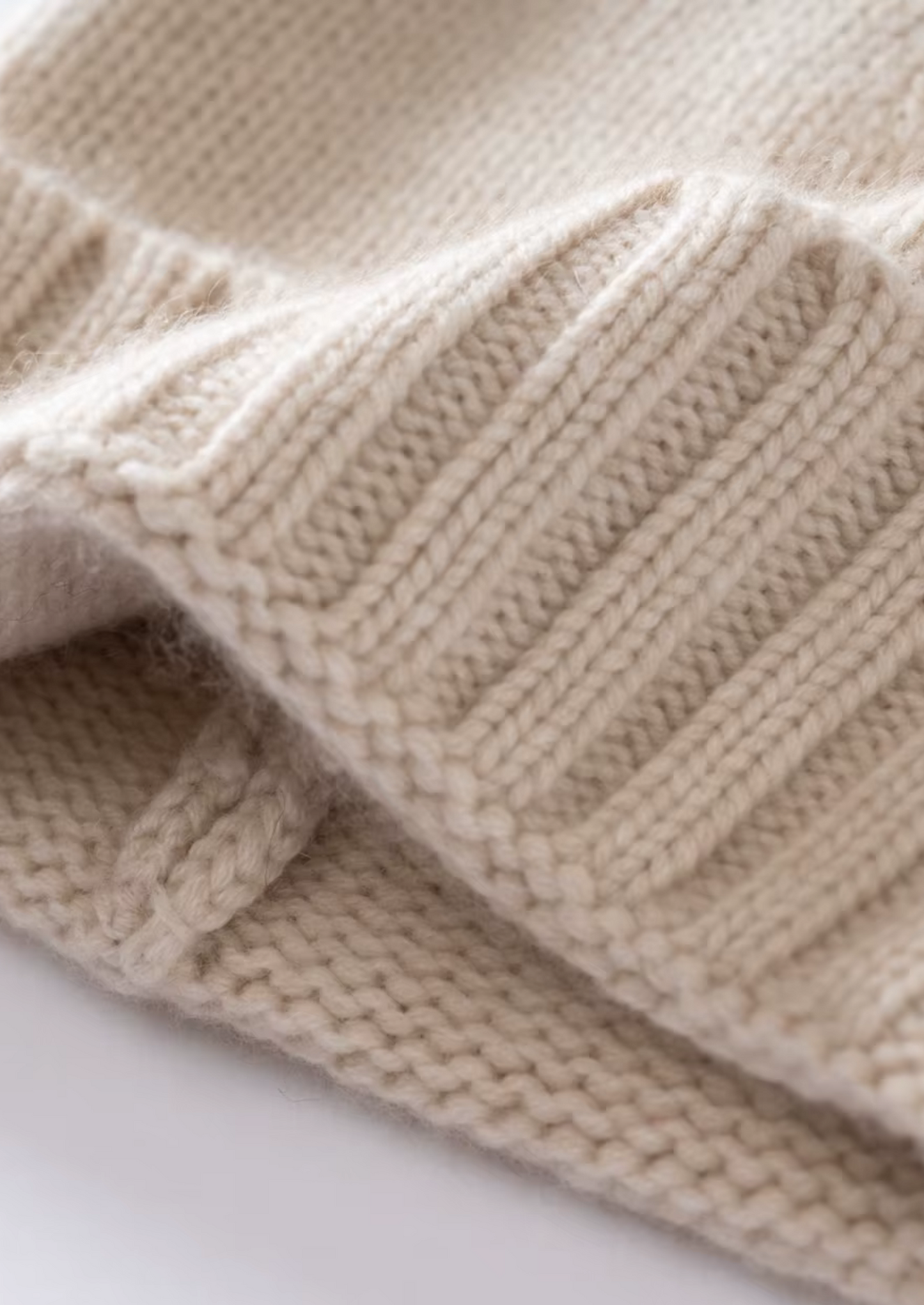 Sand Cashmere Wintertime Beanie | Vallentty