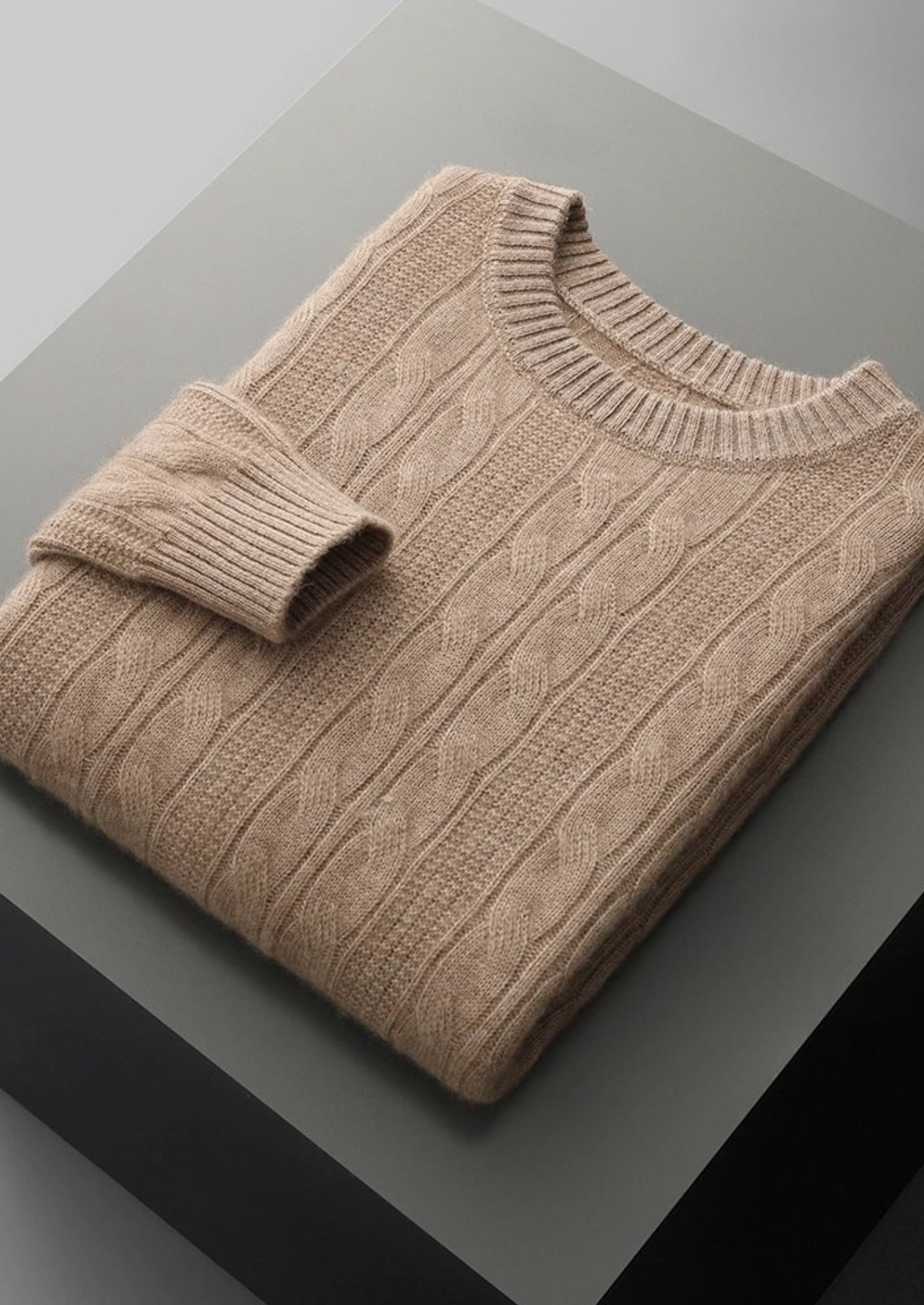 Pure Extra-Fine Merino Wool Cable Crewneck | Vallentty