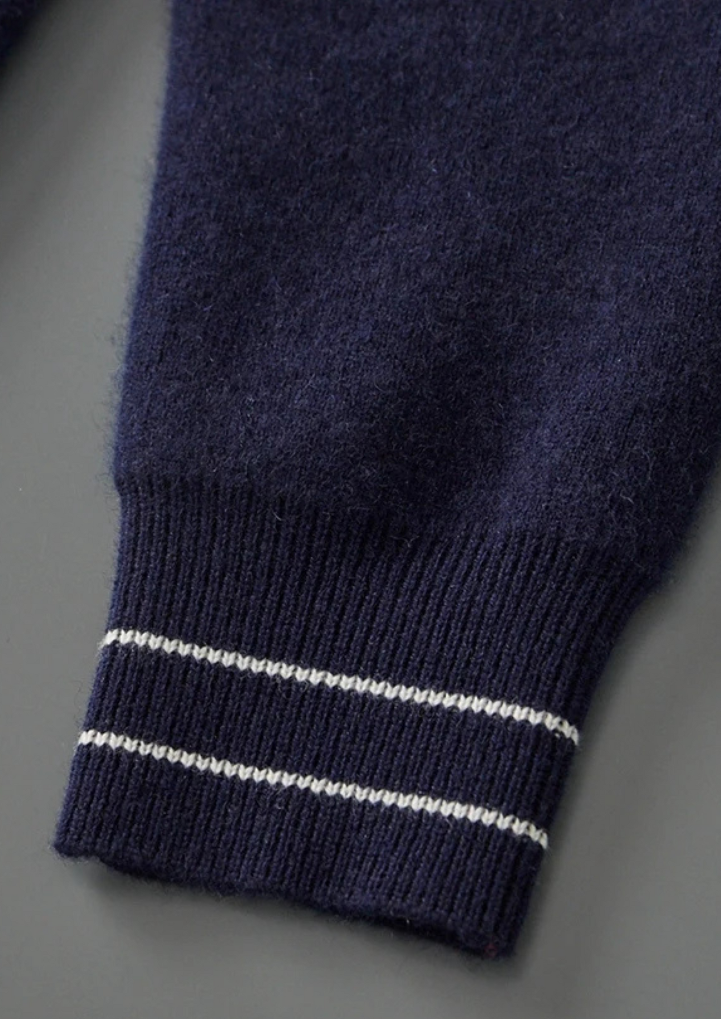 Pure Extra-Fine Merino Wool Two-Tone Polo Cardigan | Vallentty