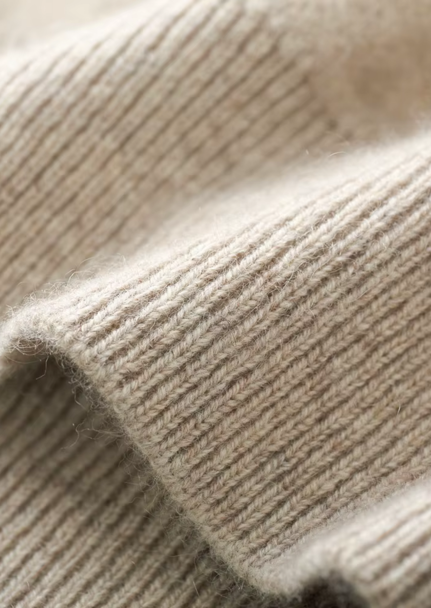 Pure Extra-Fine Merino Wool V-Neck Cardigan | Vallentty