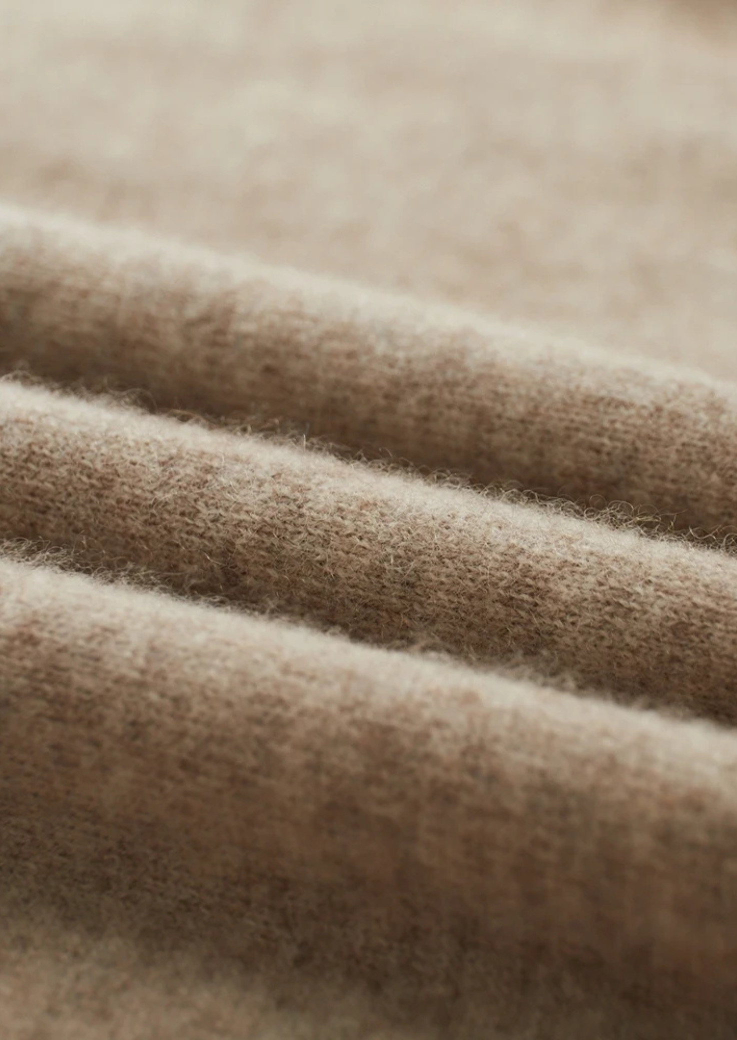 Pure Extra-Fine Merino Wool Raglan Mockneck | Vallentty