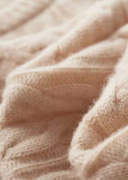 Pure Extra-Fine Merino Wool Cable Knit Crewneck | Vallentty