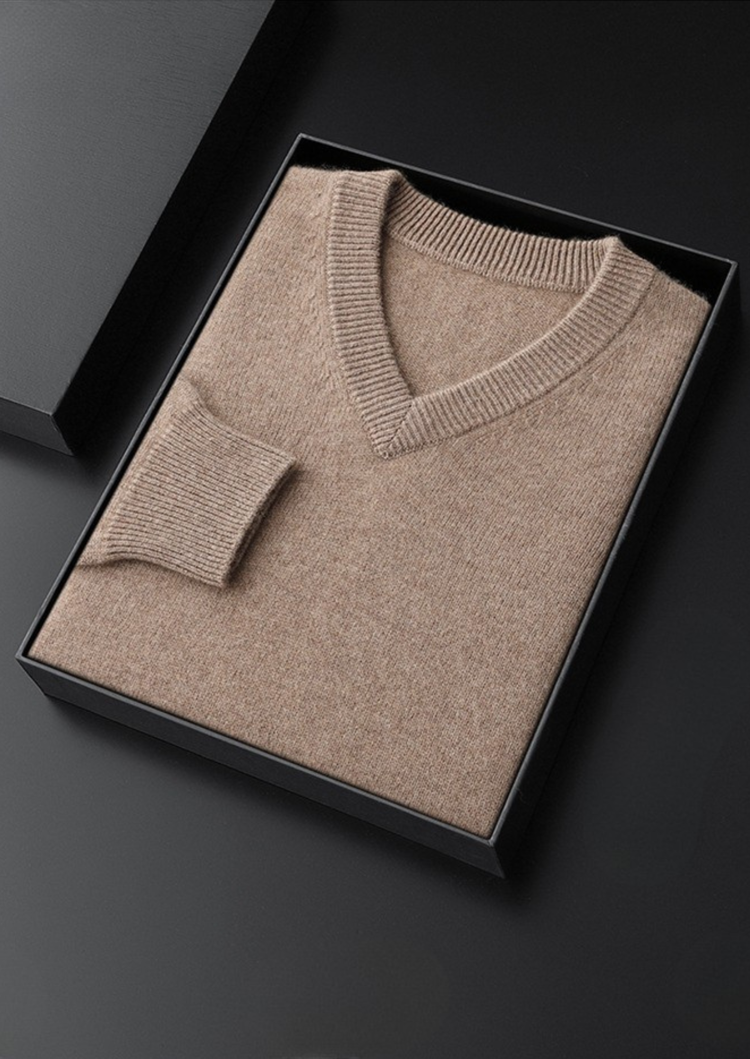 Pure Cashmere Essential V-Neck Sweater | Vallentty