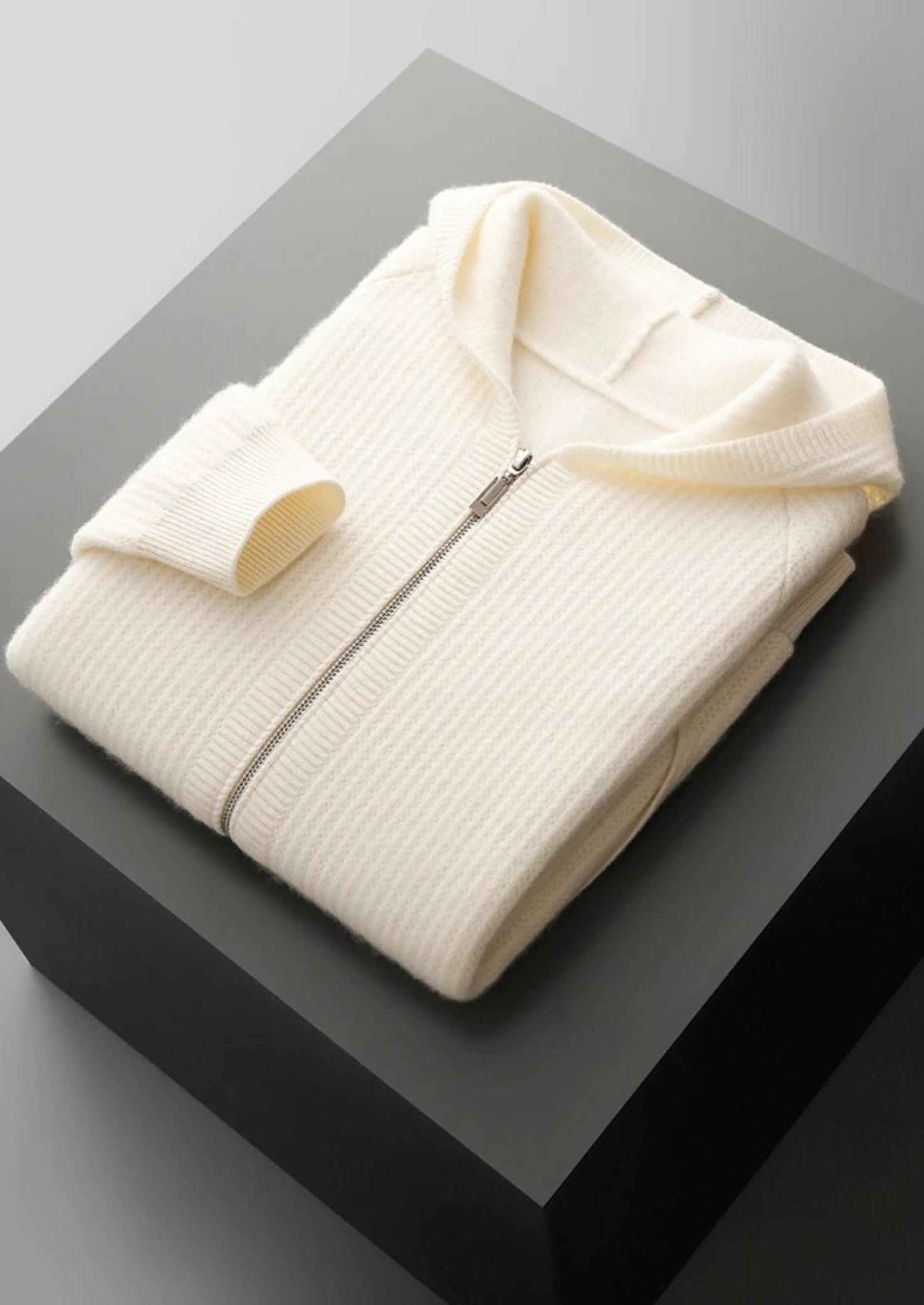 Pure Extra-Fine Merino Wool Ribbed Zipper Hoodie | Vallentty