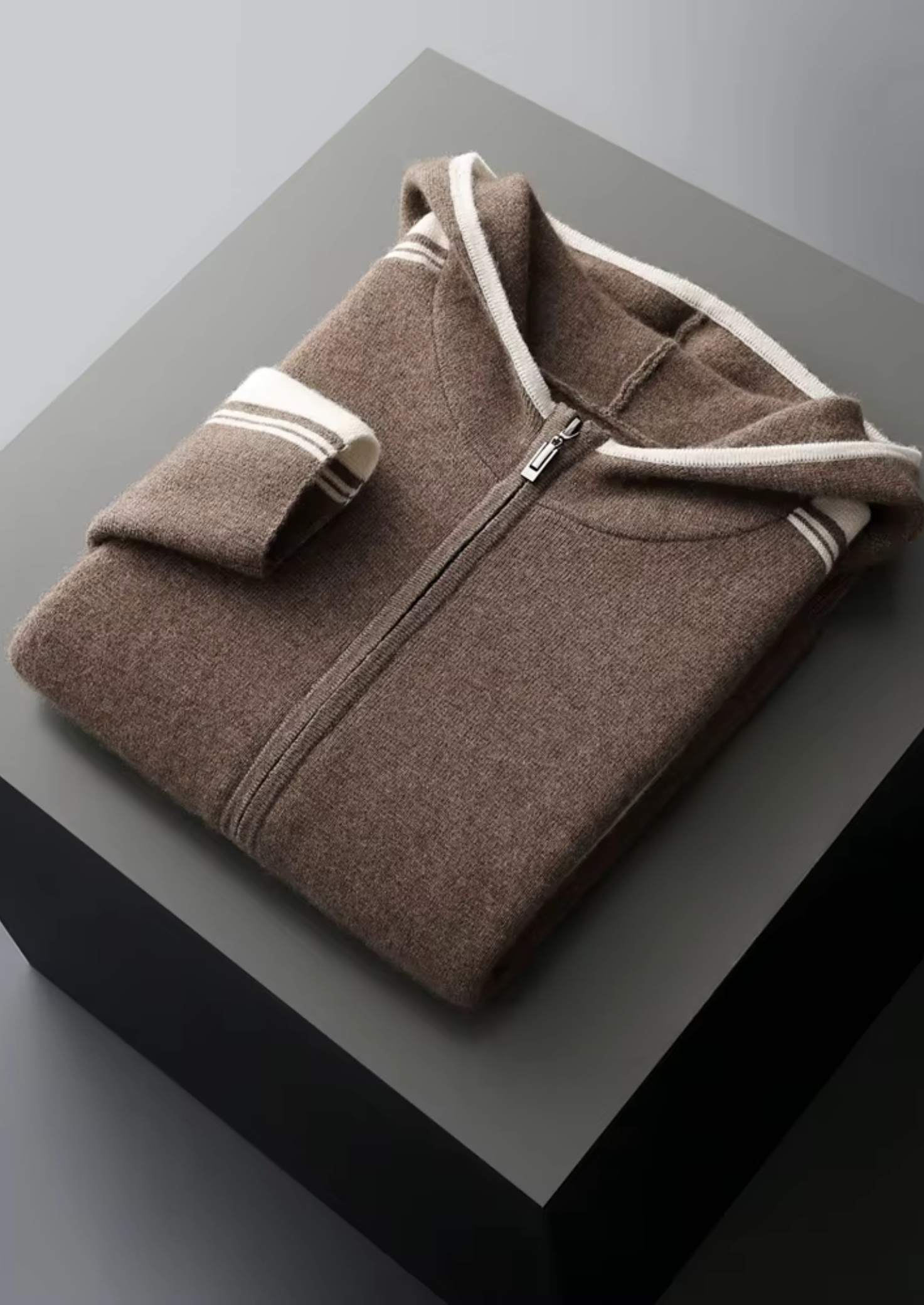 Pure Extra-Fine Merino Wool Dark Mocha Damien Set | Vallentty