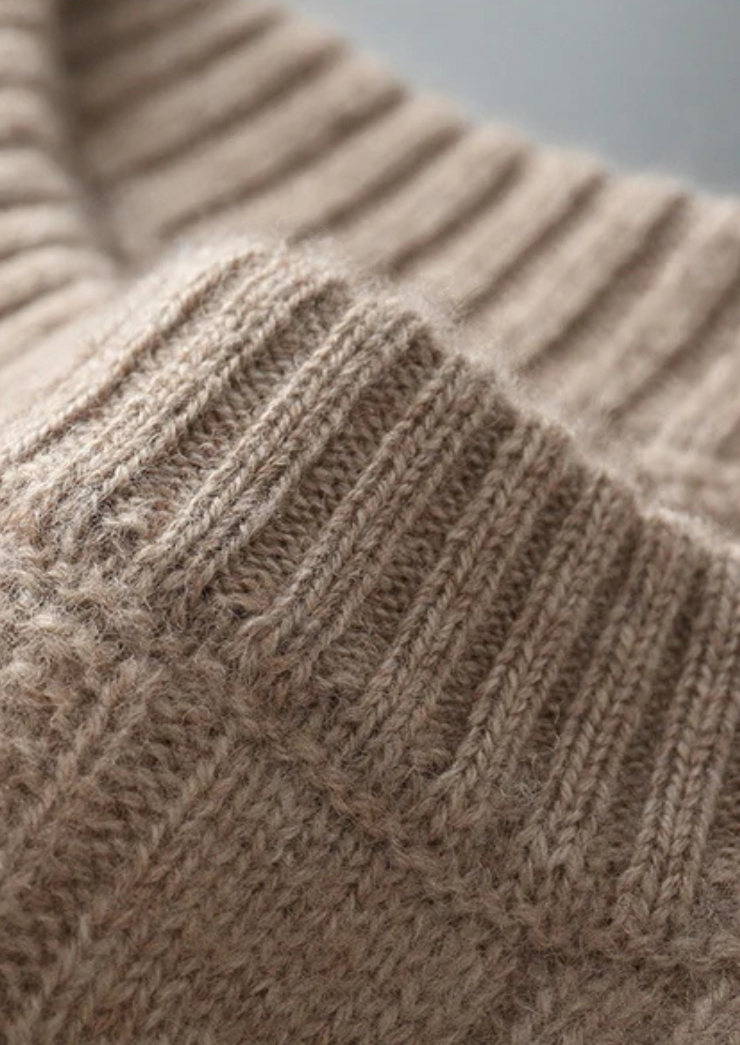 Pure Extra-Fine Merino Wool Cable Crewneck | Vallentty