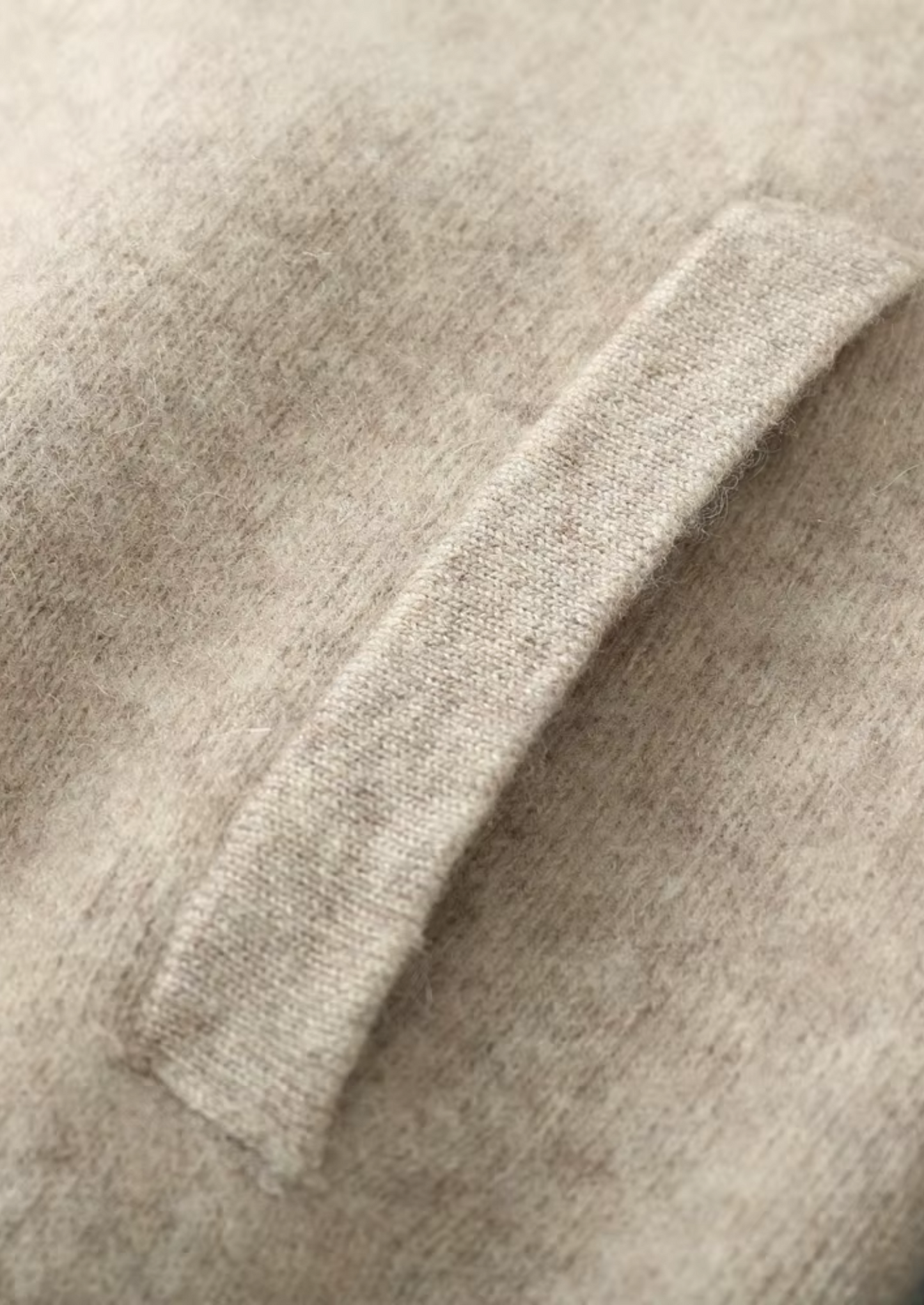 Pure Extra-Fine Merino Wool V-Neck Cardigan | Vallentty