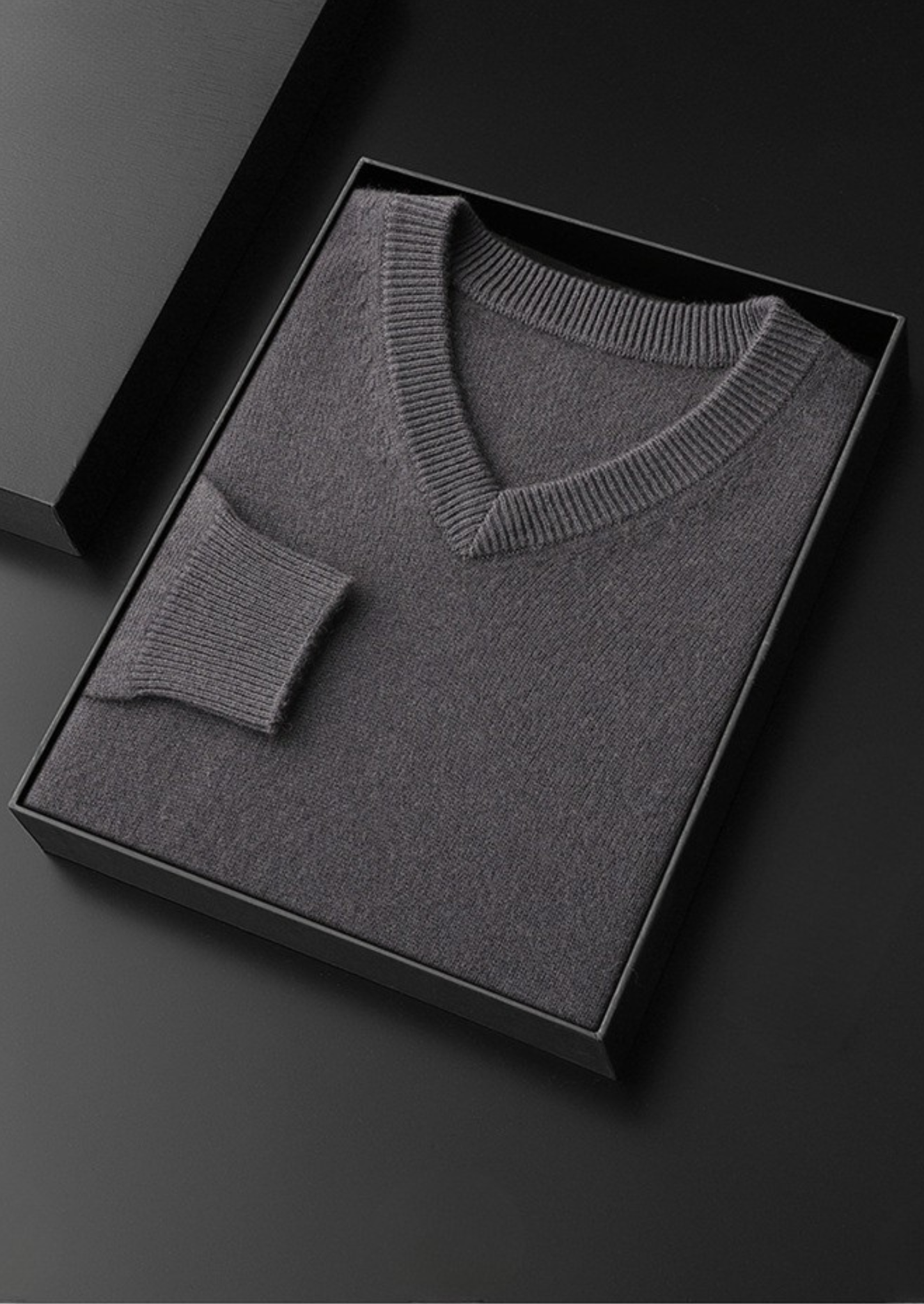 Pure Cashmere Essential V-Neck Sweater | Vallentty