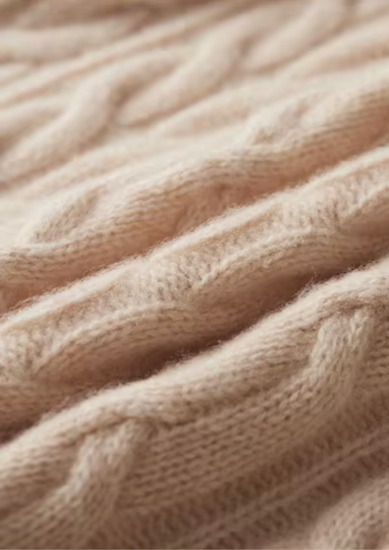 Pure Extra-Fine Merino Wool Cable Knit Crewneck | Vallentty