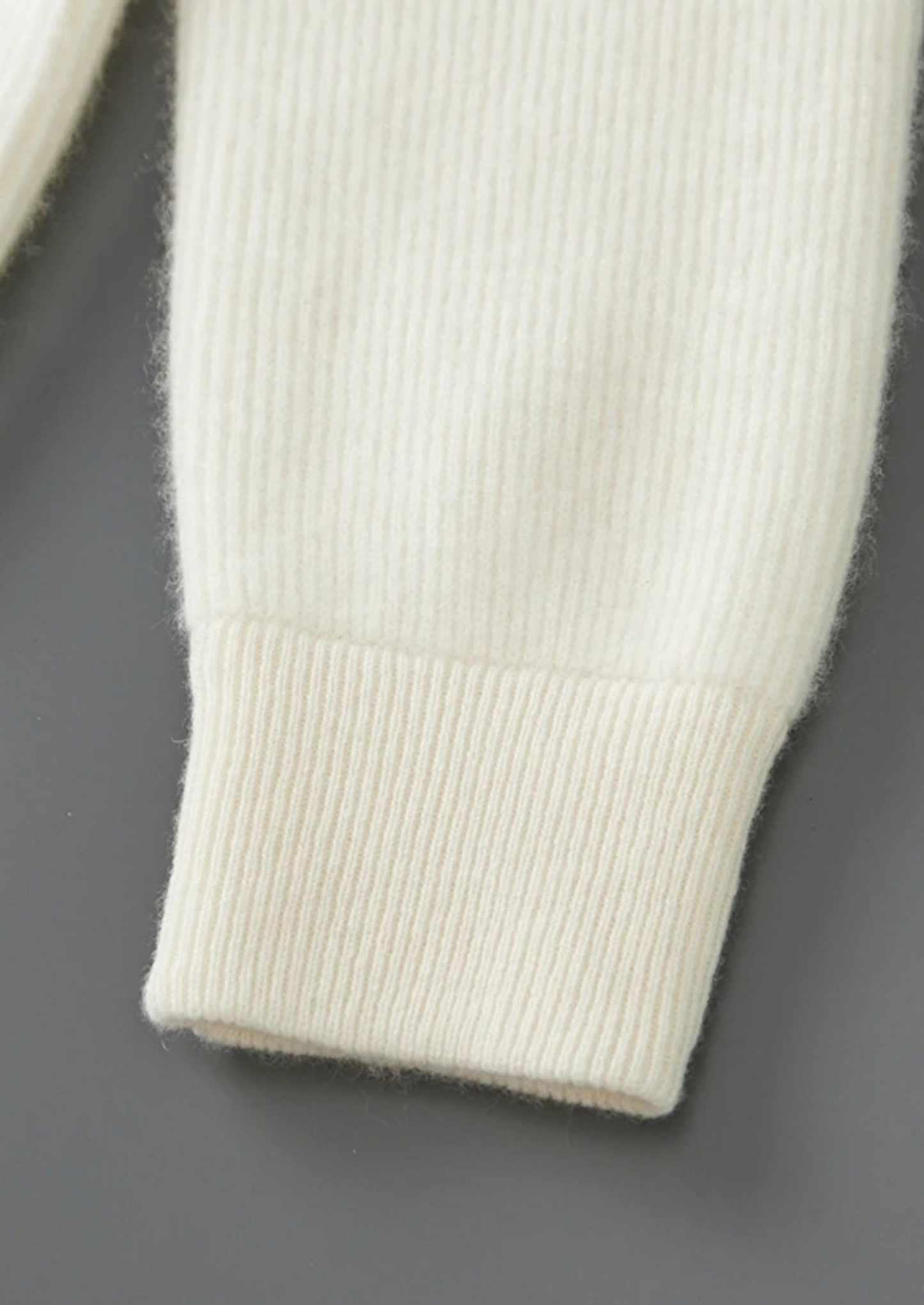 Pure Extra-Fine Merino Wool Ribbed Zipper Cardigan | Vallentty