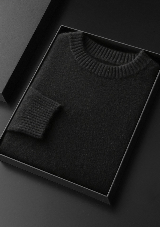 Pure Cashmere Black Essential Crewneck | Vallentty