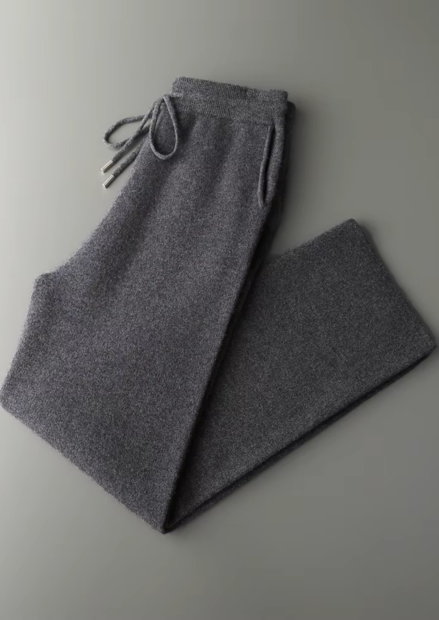 Premium Cashmere Relaxed Trousers | Vallentty