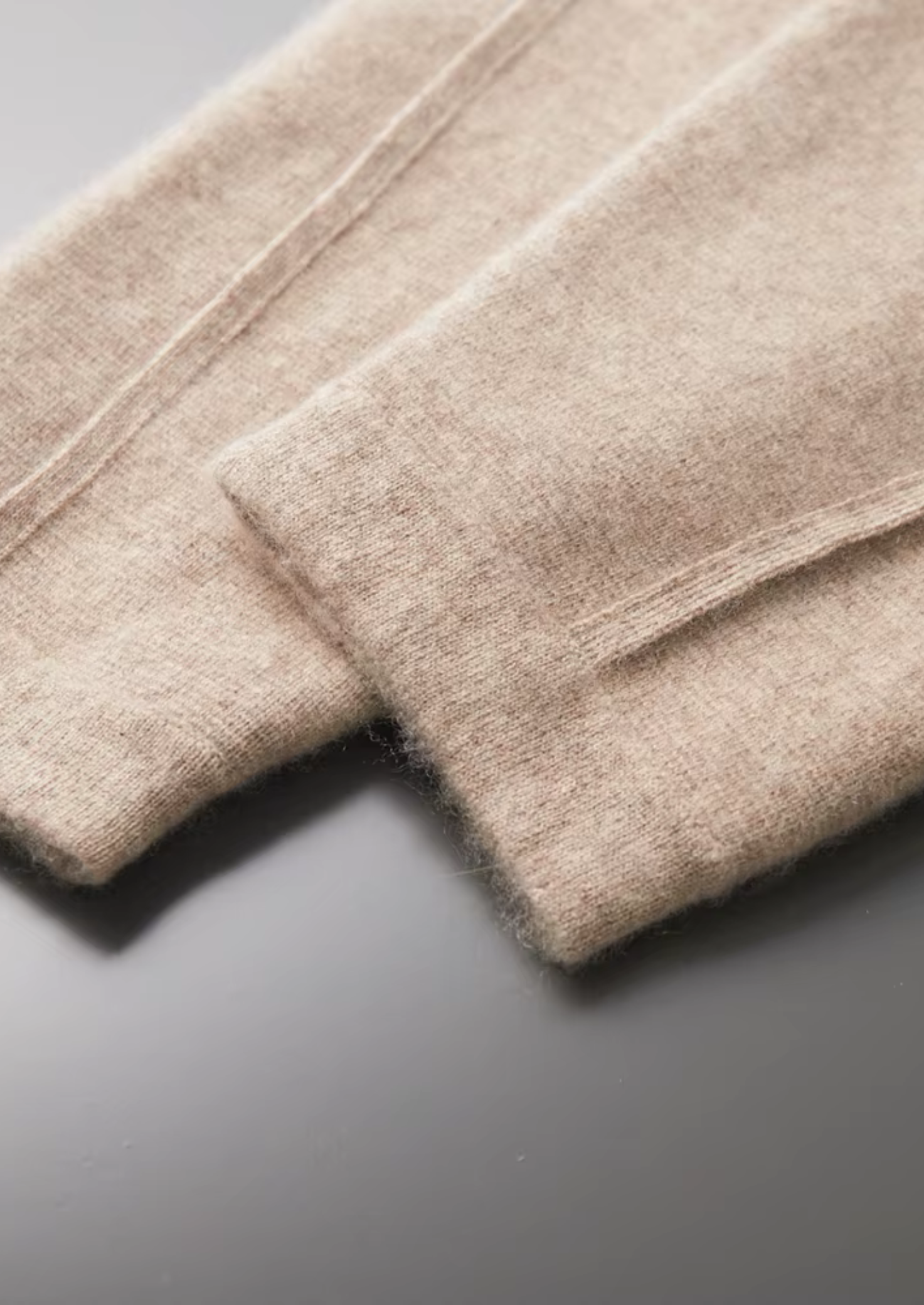 Premium Cashmere Slim Trousers | Vallentty