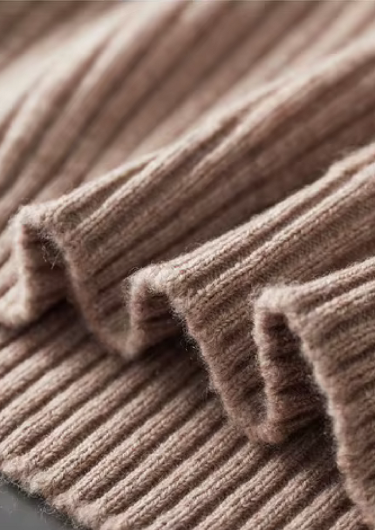 Pure Extra-Fine Merino Wool Ribbed Henley Sweater | Vallentty
