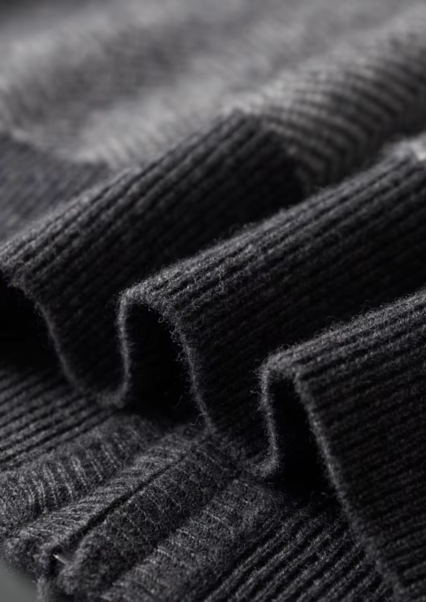 Pure Extra-Fine Merino Wool Gray Herringbone Set | Vallentty