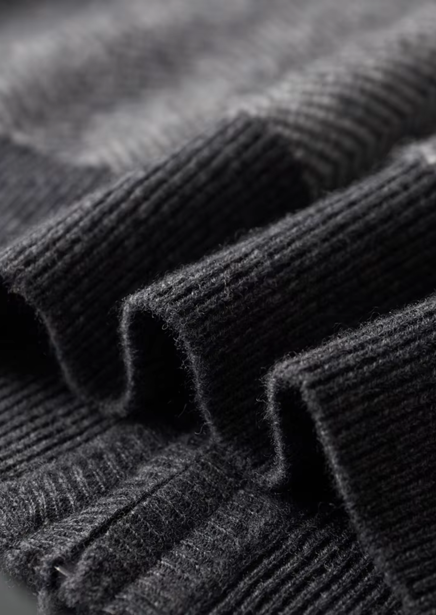 Pure Extra-Fine Merino Wool Gray Herringbone Set | Vallentty