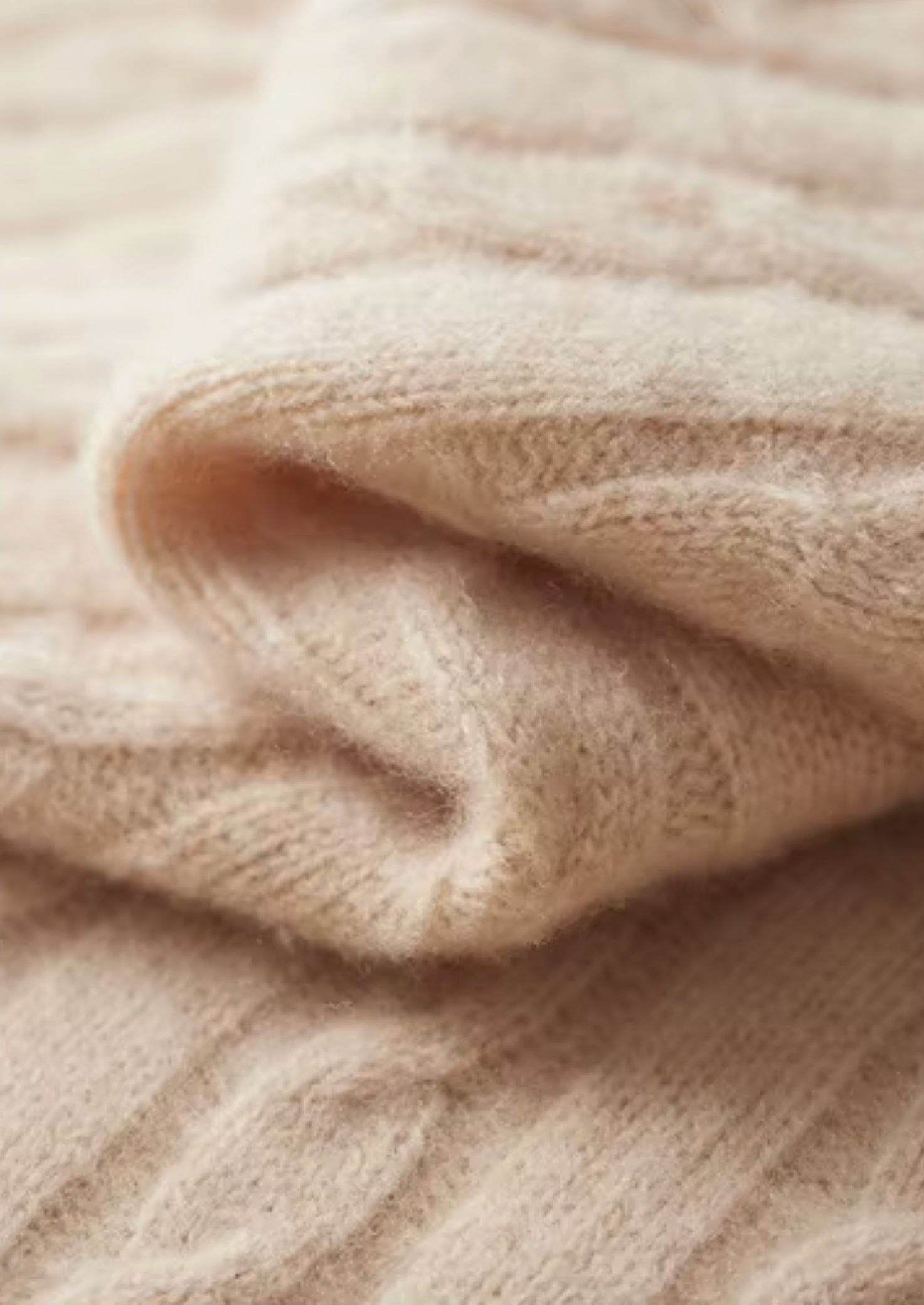 Pure Extra-Fine Merino Wool Cable Knit Henley Sweater | Vallentty