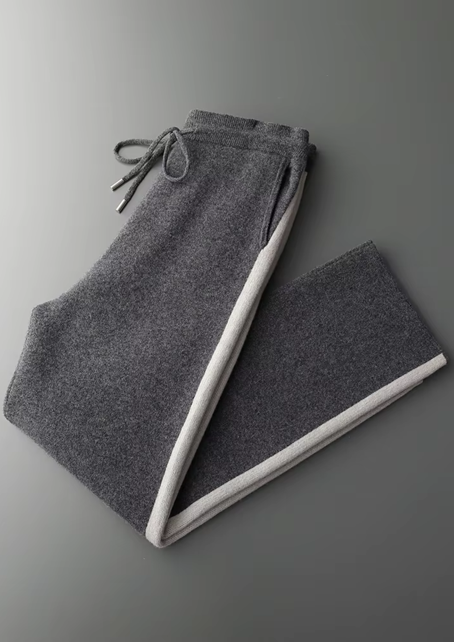 Pure Extra-Fine Merino Wool Wide Leisure Trousers | Vallentty