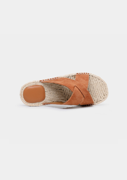 Caramel Resort Sandal | Vallentty