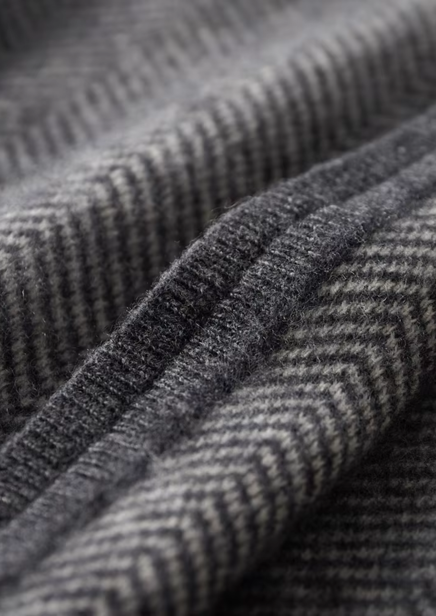Pure Extra-Fine Merino Wool Gray Herringbone Set | Vallentty