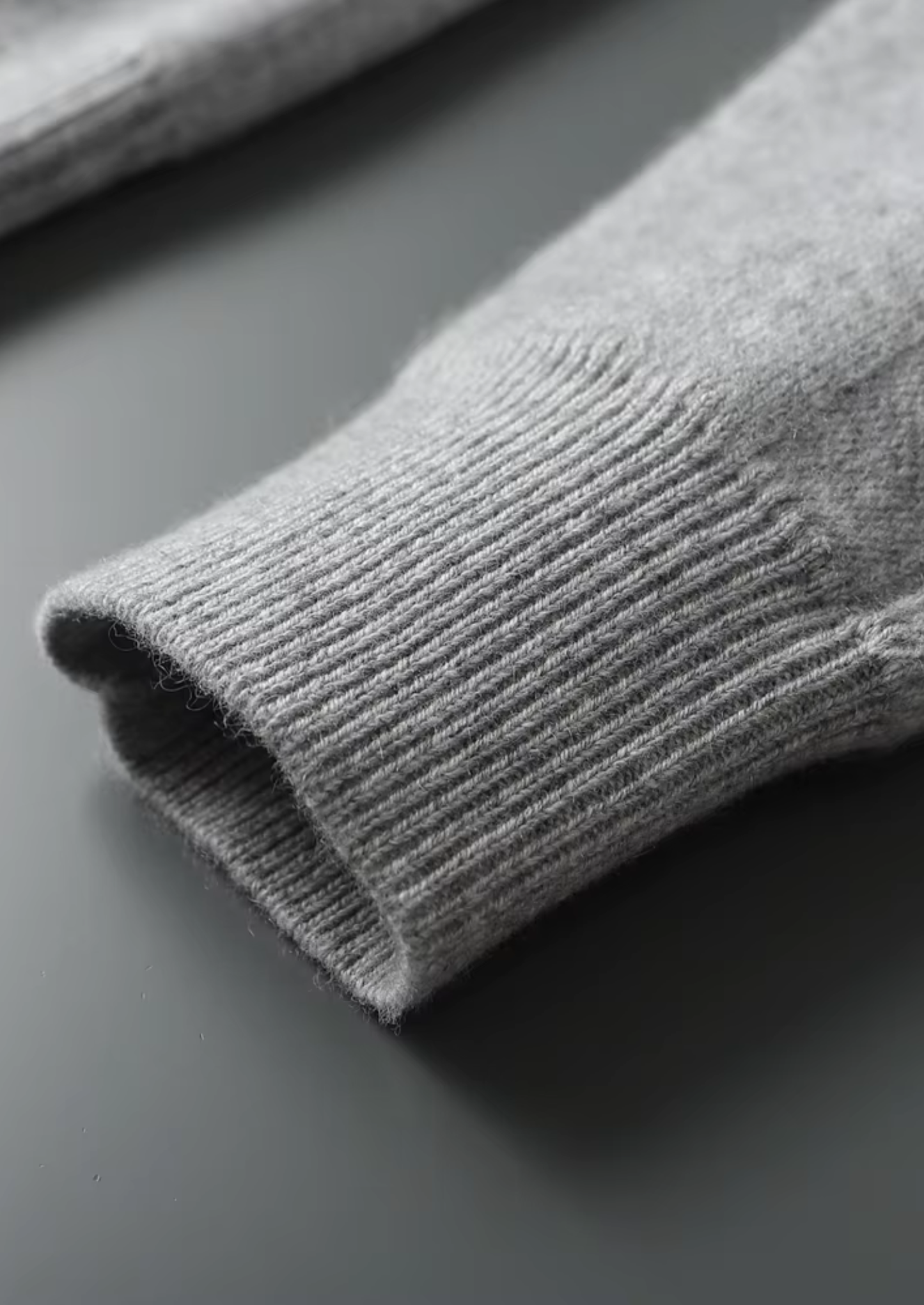 Premium Cashmere Essential Half-Zip Sweater | Vallentty