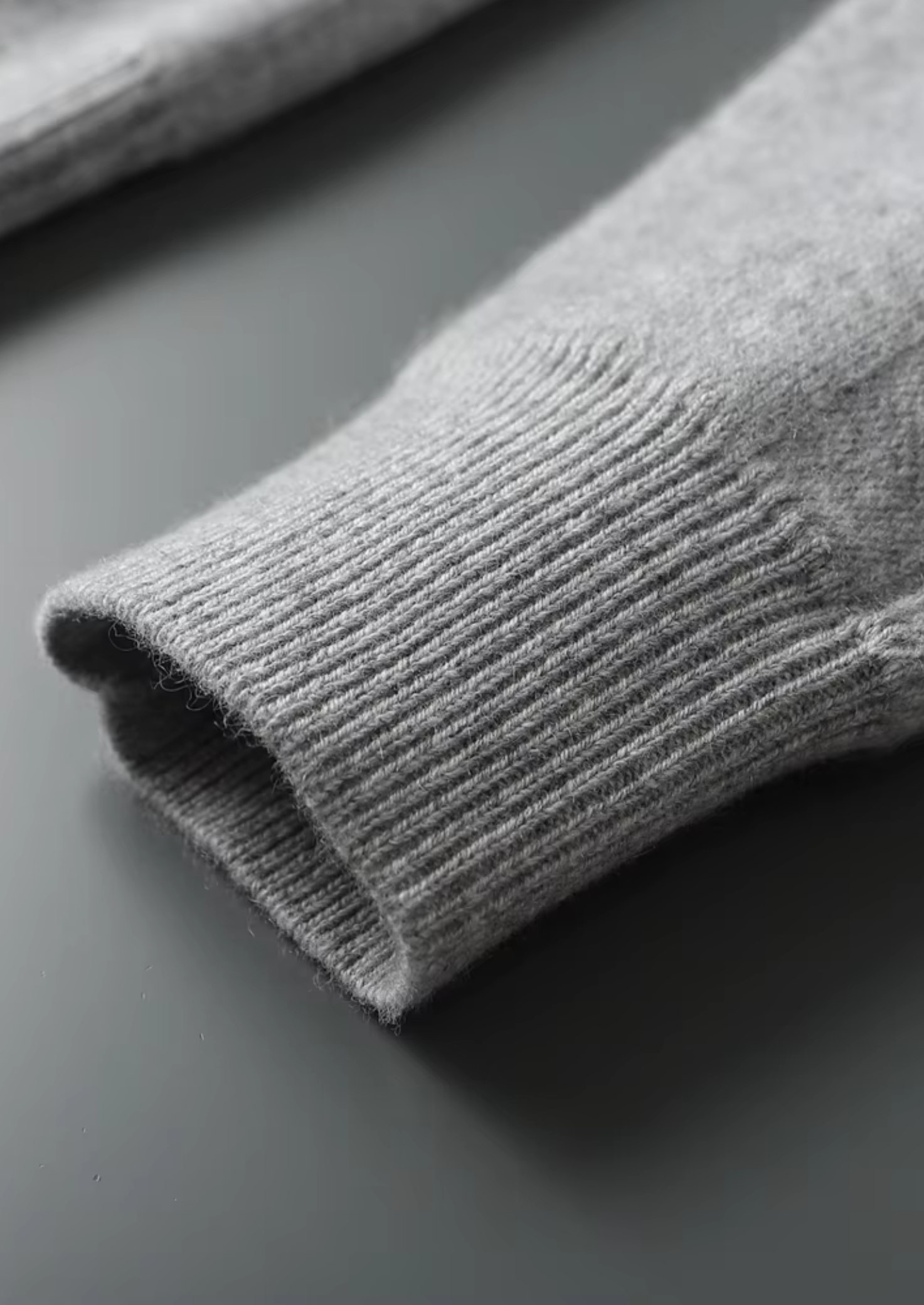Premium Cashmere Essential Half-Zip Sweater | Vallentty