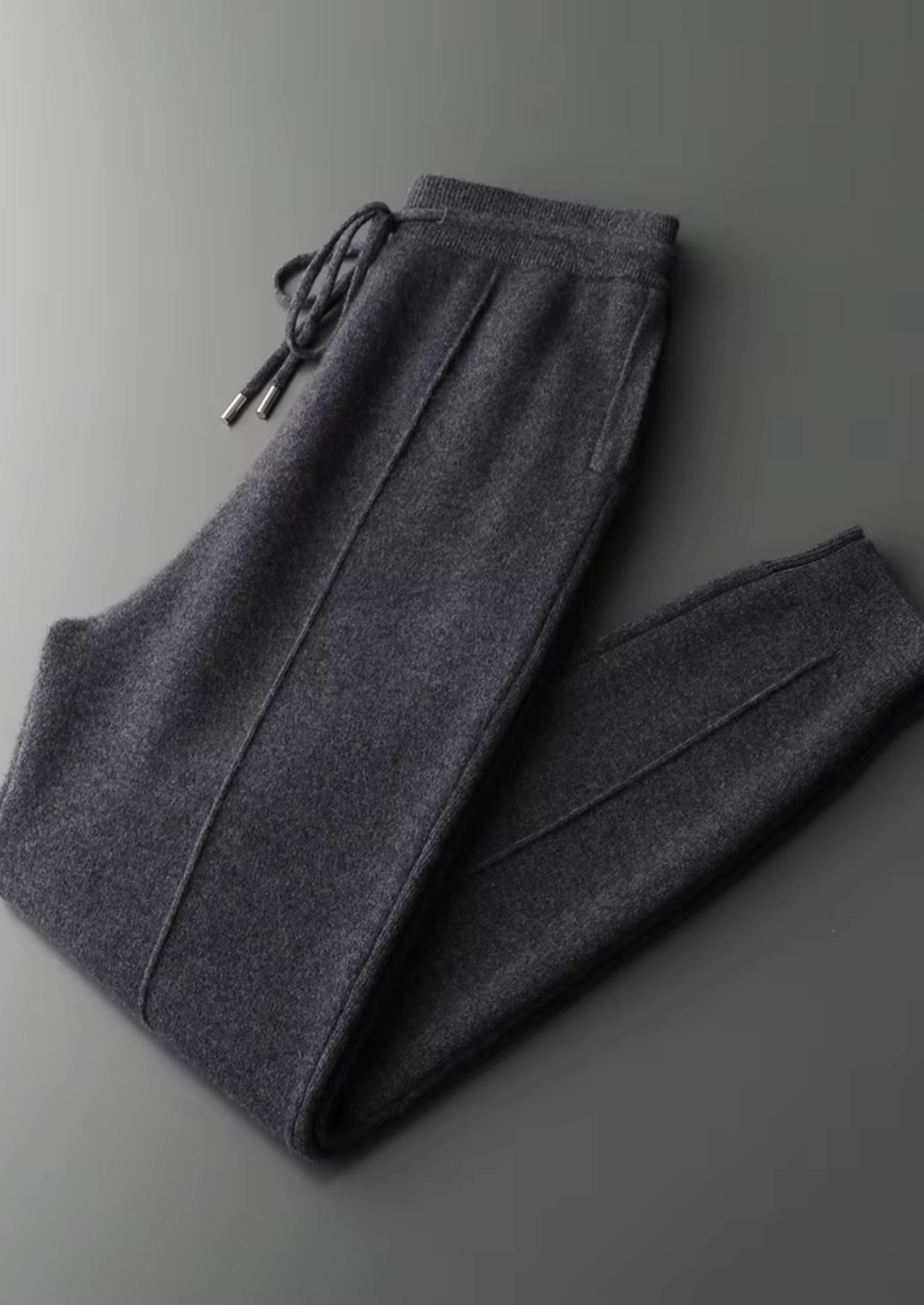 Pure Extra-Fine Merino Wool Dark Gray Luzzo Set | Vallentty