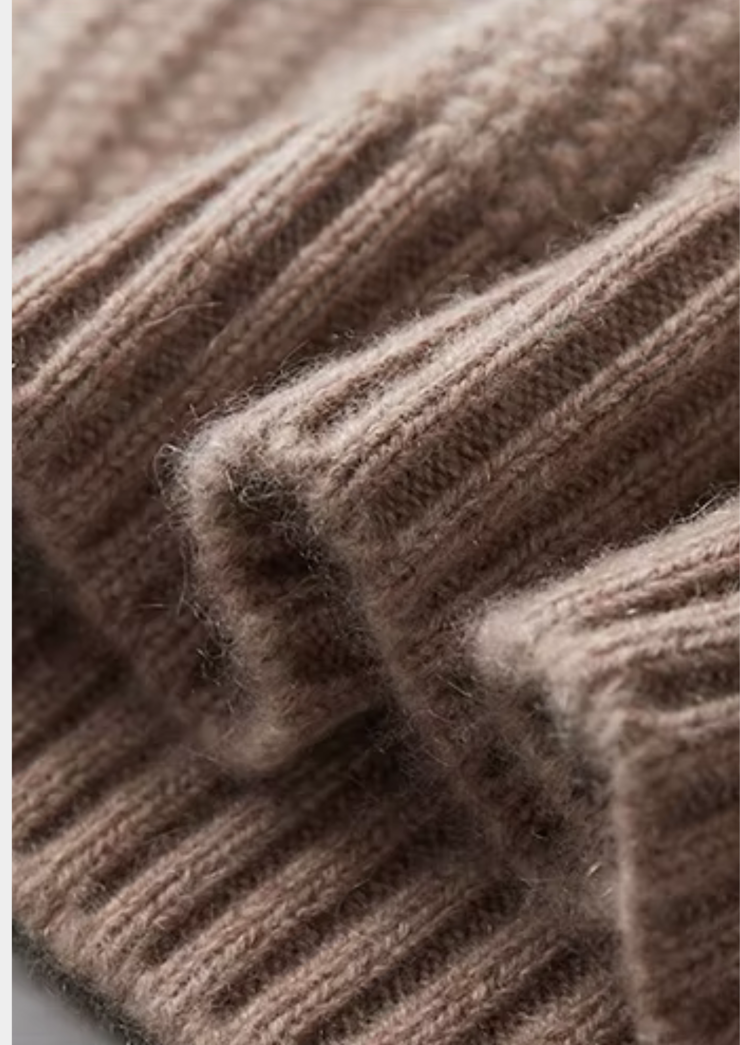 Pure Cashmere Beige Heavyweight Crewneck | Vallentty