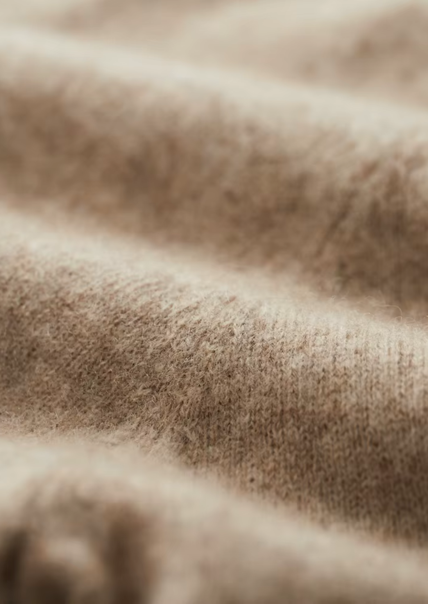 Pure Extra-Fine Merino Wool Classic V-Neck Sweater | Vallentty