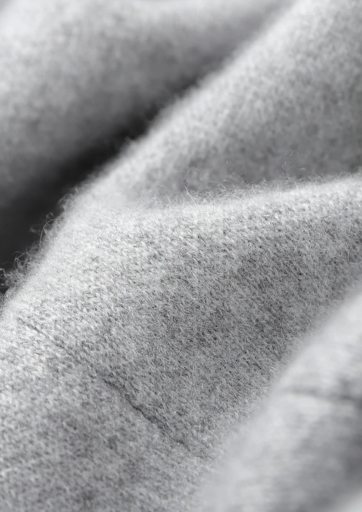 Premium Cashmere Light Gray Alain Leisure Set | Vallentty