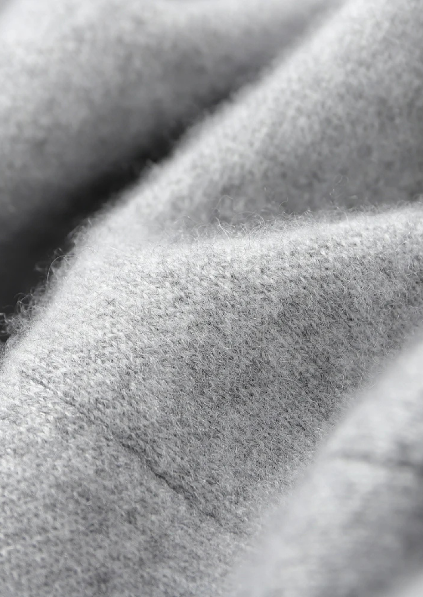 Premium Cashmere Light Gray Alain Leisure Set | Vallentty